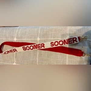 Cross body, purse strap. Red & white, beaded, Boomer Sooner, Oklahoma University